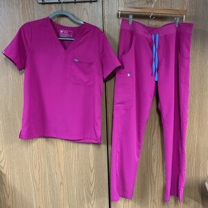 FIGS Set - Raspberry Sorbet - Catarina Top, Medium & Kade Pants, Medium